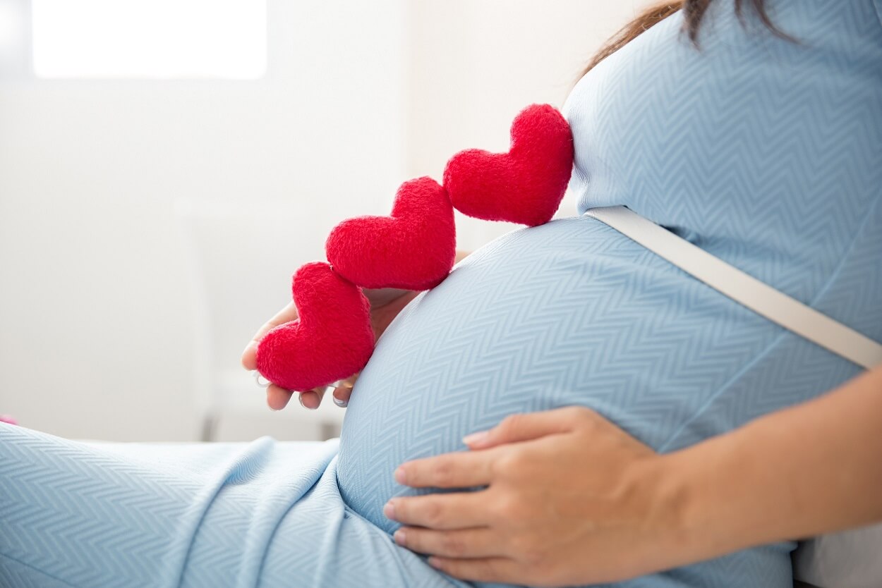 هل الحامل تجيها الدورة الأسباب والتشخيص والعلاج