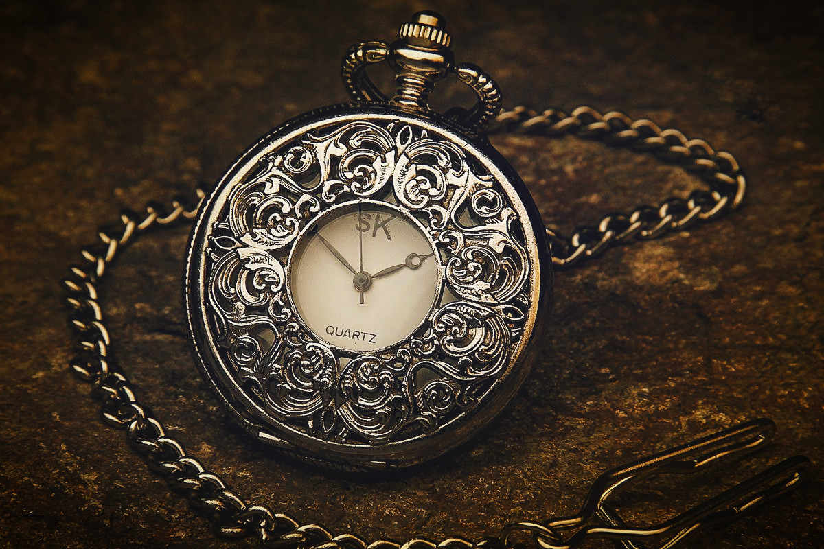 الفرق بين am وpm - مخزن