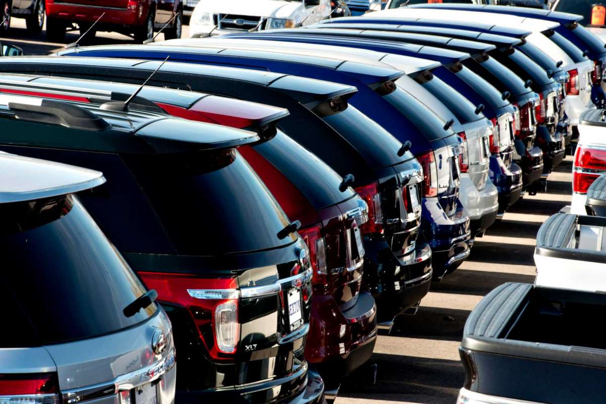 لوحات السيارات