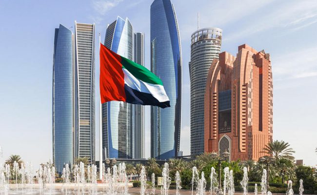 كم عدد البنوك في الإمارات