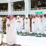 في عهد الدولة السعودية تم توحيد صلاة الجماعة في المسجد الحرام خلف أربعة أئمة صح أم خطأ
