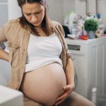أسباب وعلاج الامساك للحامل نهائيًا وطرق الوقاية